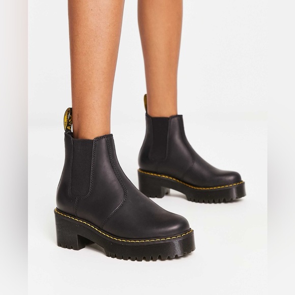 NEW Dr. Martens Rometty Chelsea Black
Burnished Wyoming - 23917001 - Size 8 - Picture 5 of 17